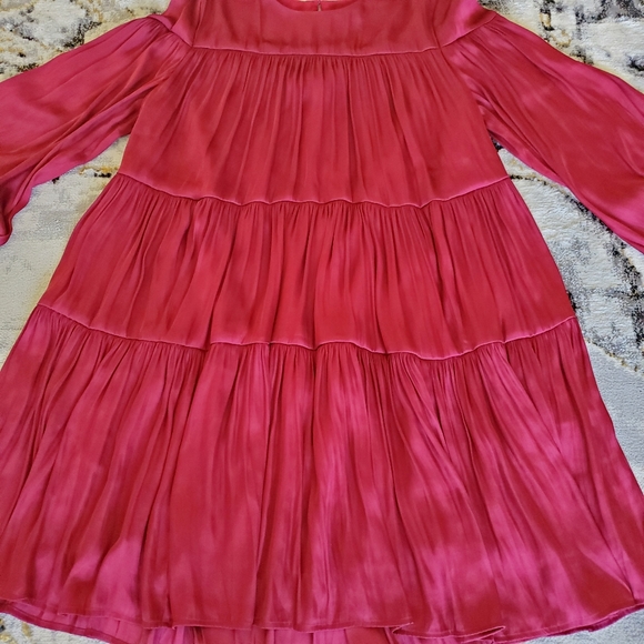 SOLD!!! Banana Republic dress - Picture 6 of 14